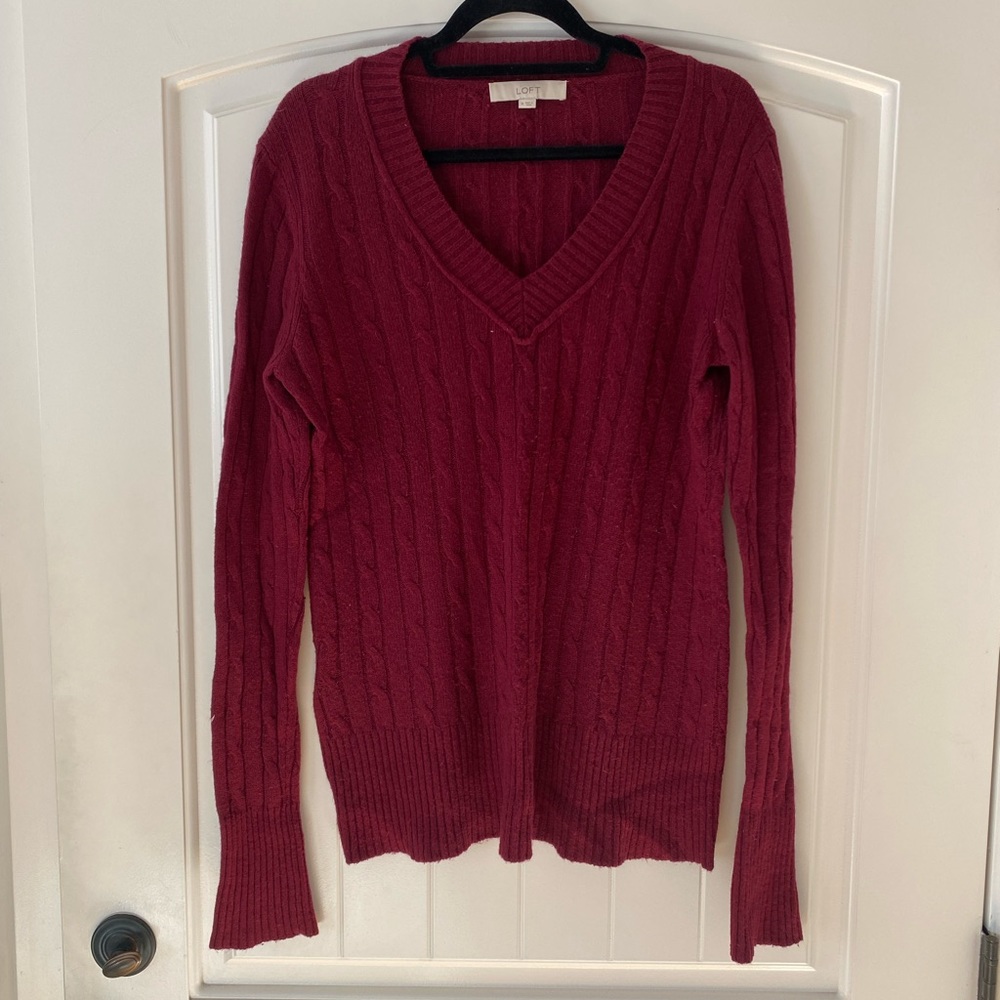 V NECK CRIMSON LOFT SWEATER
